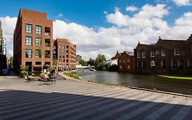 Camden Lock By Condokeeper